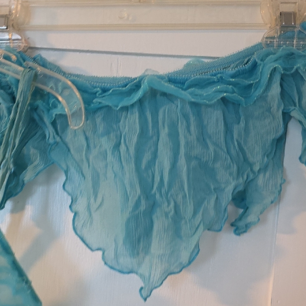 Blue Ruffled Lingerie Set - Picture 3 of 7